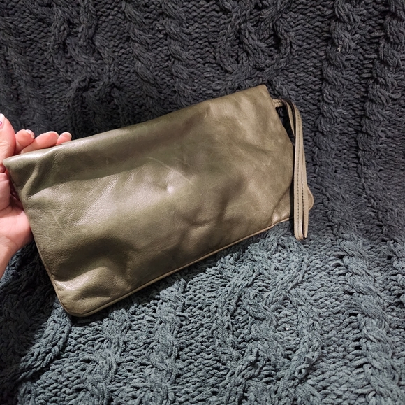 Dimoni Leather Clutch - Picture 3 of 8